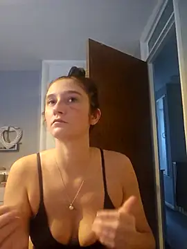 Snapshot of SashaBabyxx chatting on November 3, 11:44 am SashaBabyxx online show from November 3, 11:44 am