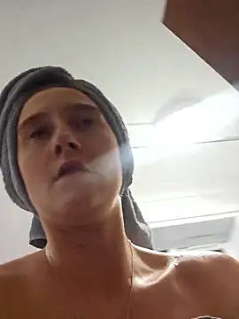 Snapshot of SashaBabyxx chatting on January 10, 6:42 pm SashaBabyxx online show from January 10, 6:42 pm