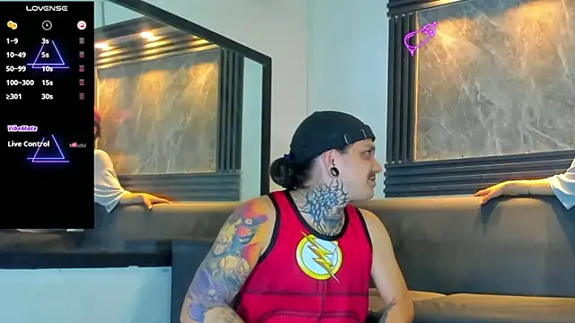  AlecLawrence online show from December 5, 1:09 pm