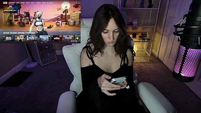 AngieFae  online show from May 2, 4:17 am