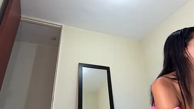 Snapshot of Dulce765b chatting on October 22, 10:59 am Dulce765b online show from October 22, 10:59 am