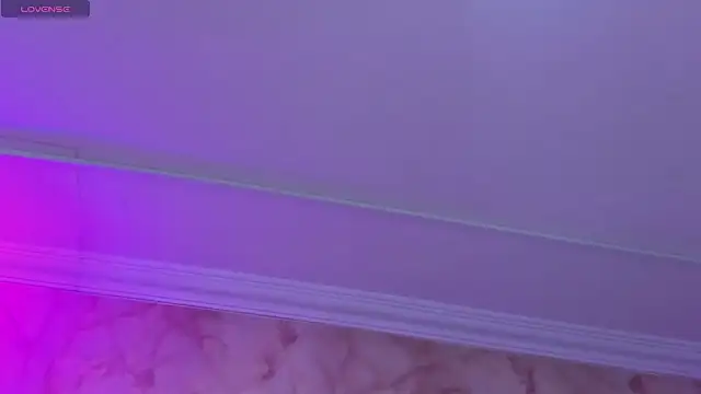 Isa doux online show from March 19, 3:10 am