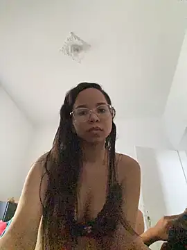 Snapshot of Bab_Angel chatting on October 30, 5:57 pm Bab Angel online show from October 30, 5:57 pm