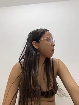 Snapshot of Bab_Angel chatting on November 9, 11:36 pm Bab Angel online show from November 9, 11:36 pm