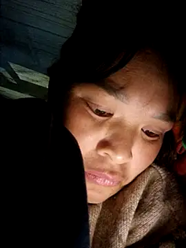 Snapshot of chipu06 chatting on November 19, 2:50 pm chipu06 online show from November 19, 2:50 pm