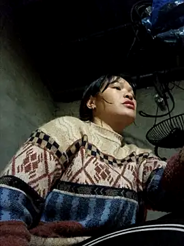 Snapshot of chipu06 chatting on December 14, 11:15 am chipu06 online show from December 14, 11:15 am