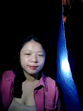 Snapshot of lisa-bae00 chatting on October 25, 9:42 pm lisa-bae00 online show from October 25, 9:42 pm