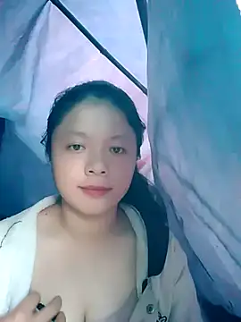 Snapshot of lisa-bae00 chatting on October 27, 10:08 am lisa-bae00 online show from October 27, 10:08 am