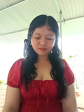 Snapshot of lisa-bae00 chatting on May 5, 1:46 am lisa-bae00 online show from May 5, 1:46 am