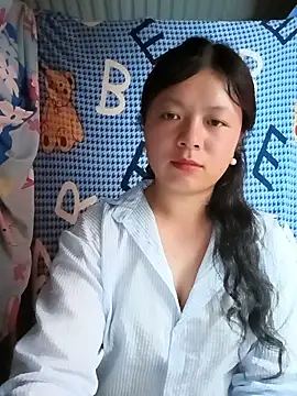 Snapshot of lisa-bae00 chatting on June 6, 12:10 pm lisa-bae00 online show from June 6, 12:10 pm
