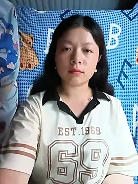 Snapshot of lisa-bae00 chatting on June 7, 12:42 pm lisa-bae00 online show from June 7, 12:42 pm