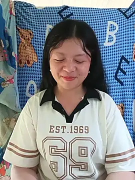 Snapshot of lisa-bae00 chatting on June 8, 12:47 am lisa-bae00 online show from June 8, 12:47 am