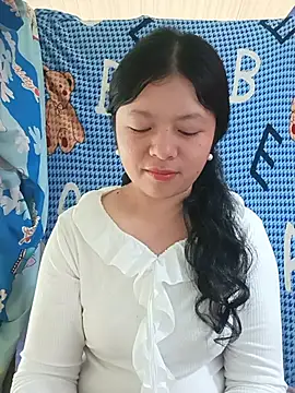 Snapshot of lisa-bae00 chatting on June 12, 12:42 am lisa-bae00 online show from June 12, 12:42 am