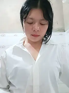 Snapshot of lisa-bae00 chatting on June 20, 12:36 am lisa-bae00 online show from June 20, 12:36 am