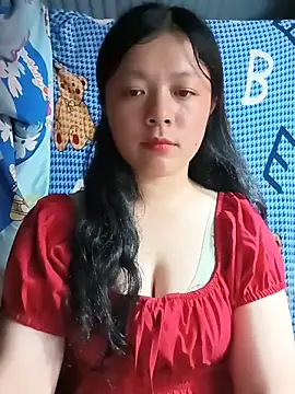 Snapshot of lisa-bae00 chatting on June 27, 1:28 pm lisa-bae00 online show from June 27, 1:28 pm