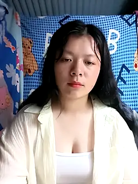 Snapshot of lisa-bae00 chatting on July 1, 12:51 pm lisa-bae00 online show from July 1, 12:51 pm