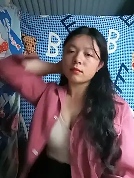 Snapshot of lisa-bae00 chatting on July 11, 1:47 pm lisa-bae00 online show from July 11, 1:47 pm