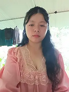 Snapshot of lisa-bae00 chatting on July 12, 1:51 am lisa-bae00 online show from July 12, 1:51 am