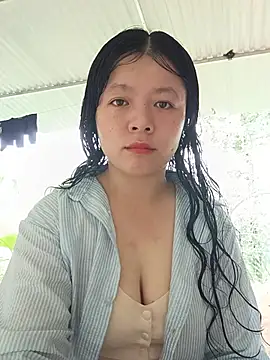 Snapshot of lisa-bae00 chatting on July 17, 2:29 am lisa-bae00 online show from July 17, 2:29 am