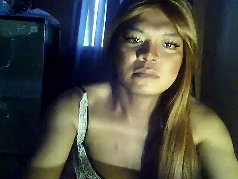 Snapshot of MsDesire5314 chatting on February 24, 1:25 am MsDesire5314 online show from February 24, 1:25 am