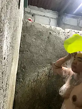 Snapshot of Boobsie4u chatting on October 24, 9:06 am Boobsie4u online show from October 24, 9:06 am