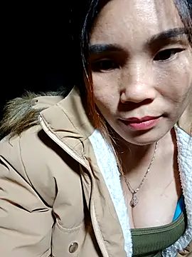 Snapshot of Bear_bear0 chatting on November 2, 1:02 pm Bear bear0 online show from November 2, 1:02 pm