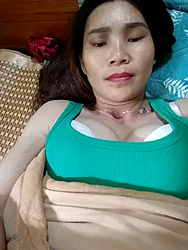 Snapshot of Bear_bear0 chatting on November 18, 5:56 am Bear bear0 online show from November 18, 5:56 am