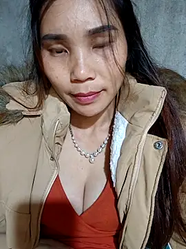 Snapshot of Bear_bear0 chatting on November 18, 6:01 pm Bear bear0 online show from November 18, 6:01 pm