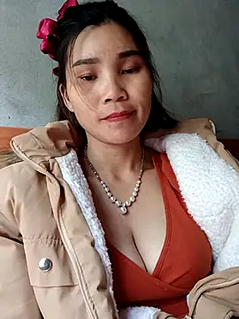 Snapshot of Bear_bear0 chatting on November 19, 6:13 am Bear bear0 online show from November 19, 6:13 am