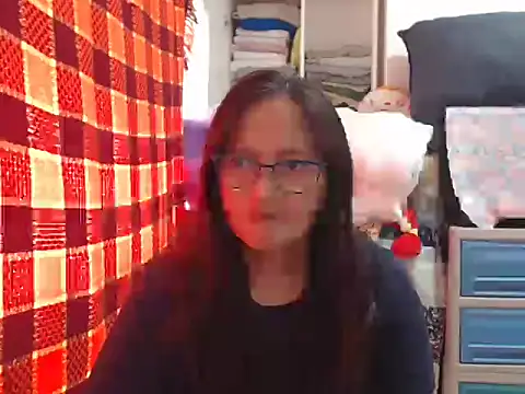 Snapshot of Kinkybela2025 chatting on December 4, 12:53 am Kinkybela2025 online show from December 4, 12:53 am