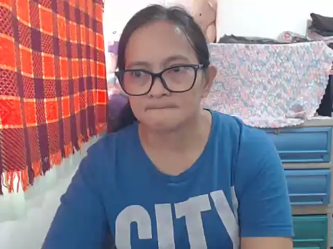 Snapshot of Kinkybela2025 chatting on January 13, 2:17 am Kinkybela2025 online show from January 13, 2:17 am