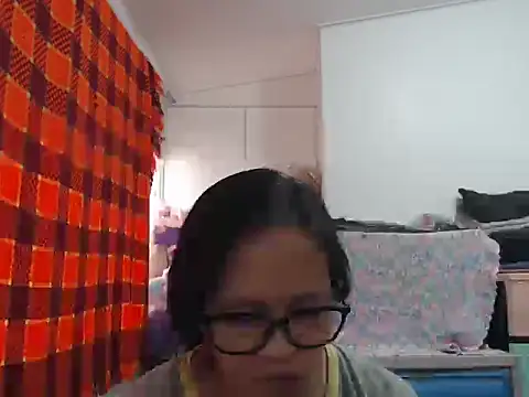 Snapshot of Kinkybela2025 chatting on January 15, 1:43 am Kinkybela2025 online show from January 15, 1:43 am