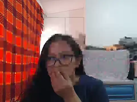 Snapshot of Kinkybela2025 chatting on February 12, 3:01 am Kinkybela2025 online show from February 12, 3:01 am