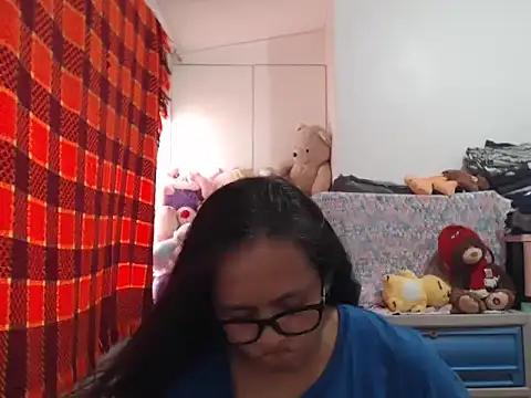 Snapshot of Kinkybela2025 chatting on February 15, 3:58 am Kinkybela2025 online show from February 15, 3:58 am