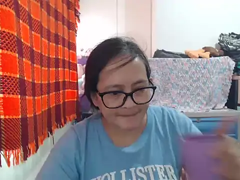 Snapshot of Kinkybela2025 chatting on February 19, 4:08 am Kinkybela2025 online show from February 19, 4:08 am