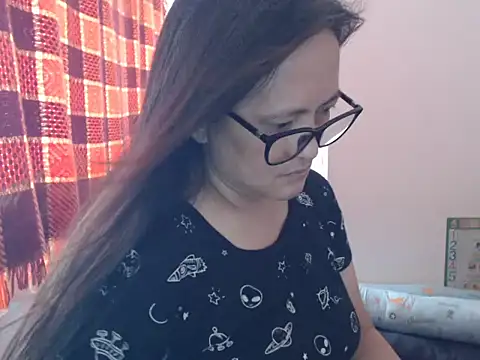 Snapshot of Kinkybela2025 chatting on May 27, 2:19 am Kinkybela2025 online show from May 27, 2:19 am