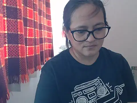Snapshot of Kinkybela2025 chatting on July 10, 1:54 am Kinkybela2025 online show from July 10, 1:54 am