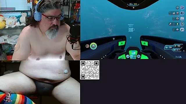 geekycastillo online show from May 29, 3:15 am