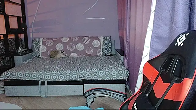 AuroraKeepFuck online show from December 18, 5:41 pm