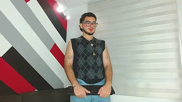 Zac Golden online show from February 7, 1:48 pm