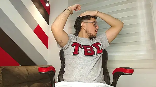 Zac Golden online show from February 15, 6:15 pm