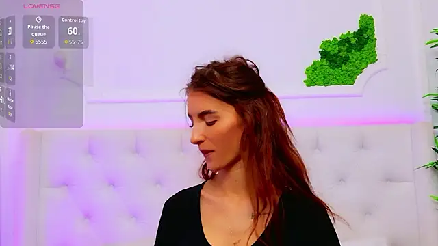 ElisaCharm online show from February 2, 5:28 am