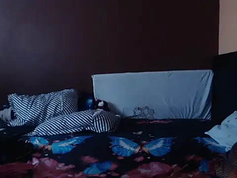 Snapshot of anays_dirtyshow chatting on October 23, 11:42 am anays dirtyshow online show from October 23, 11:42 am