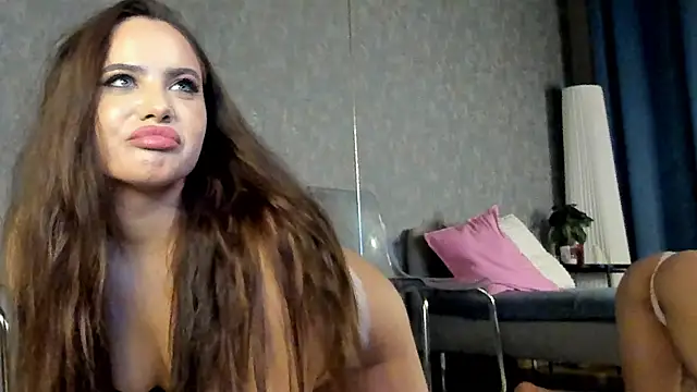 Snapshot of KarinaSparks chatting on November 24, 8:52 pm KarinaSparks online show from November 24, 8:52 pm