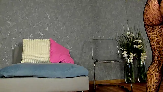 Snapshot of KarinaSparks chatting on November 29, 8:34 pm KarinaSparks online show from November 29, 8:34 pm