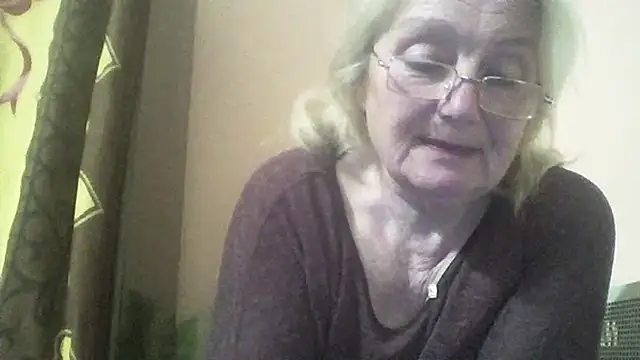 AmyLove353 online show from March 26, 9:53 pm
