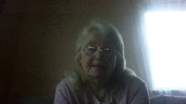 AmyLove353 online show from April 15, 3:57 am