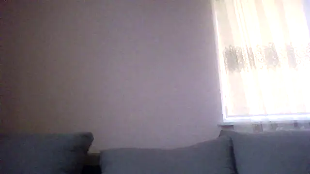 Snapshot of AmyLove353 chatting on June 17, 4:04 am AmyLove353 online show from June 17, 4:04 am
