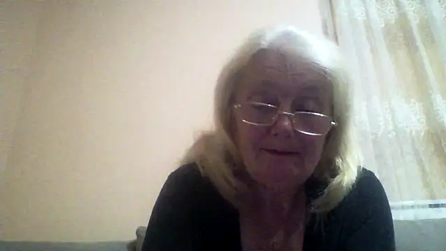 Snapshot of AmyLove353 chatting on June 30, 8:54 pm AmyLove353 online show from June 30, 8:54 pm