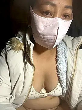 Snapshot of Top_x chatting on November 4, 3:55 pm Top x online show from November 4, 3:55 pm